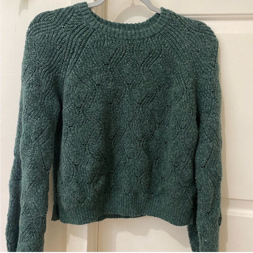 Old Navy Girl’s Green Cable Knit Blouson Sweater Large Excellent Condition